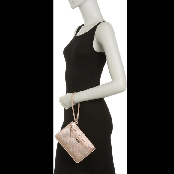 metallic leather wristlet by
KATE SPADE NEW YORK - Picture 6 of 17